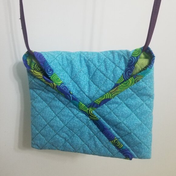Quirky beauty- a homemade blue & green purse - Picture 12 of 12